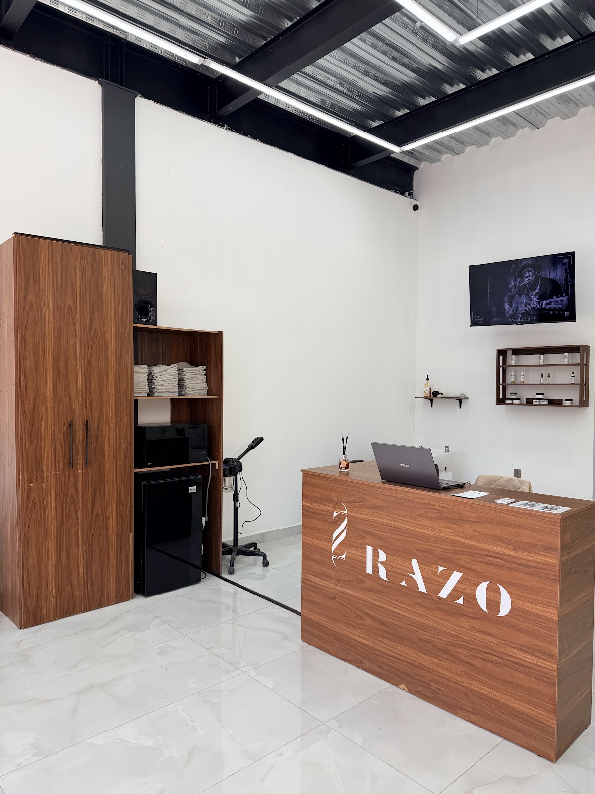 Barbería Razo Barber Sucursal Pedregal Sur en Leon — foto 1